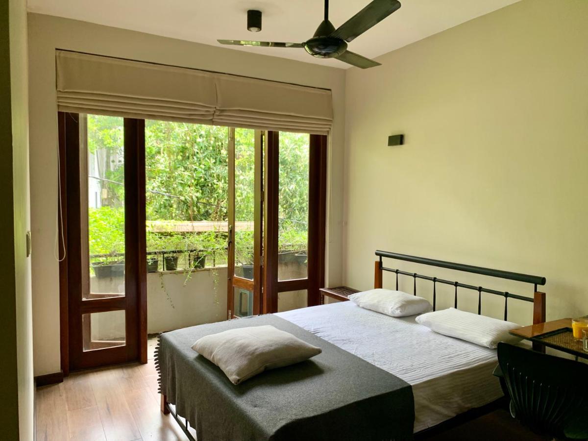 Cozy Luxury Room With Balcony View ! Rajagiriya Esterno foto